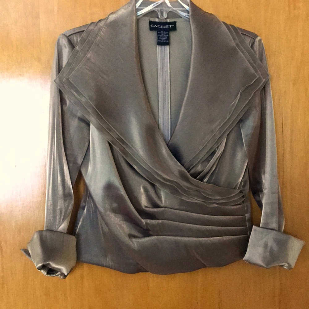 Cachet, size 6 / 8, Gold , faux wrap around top